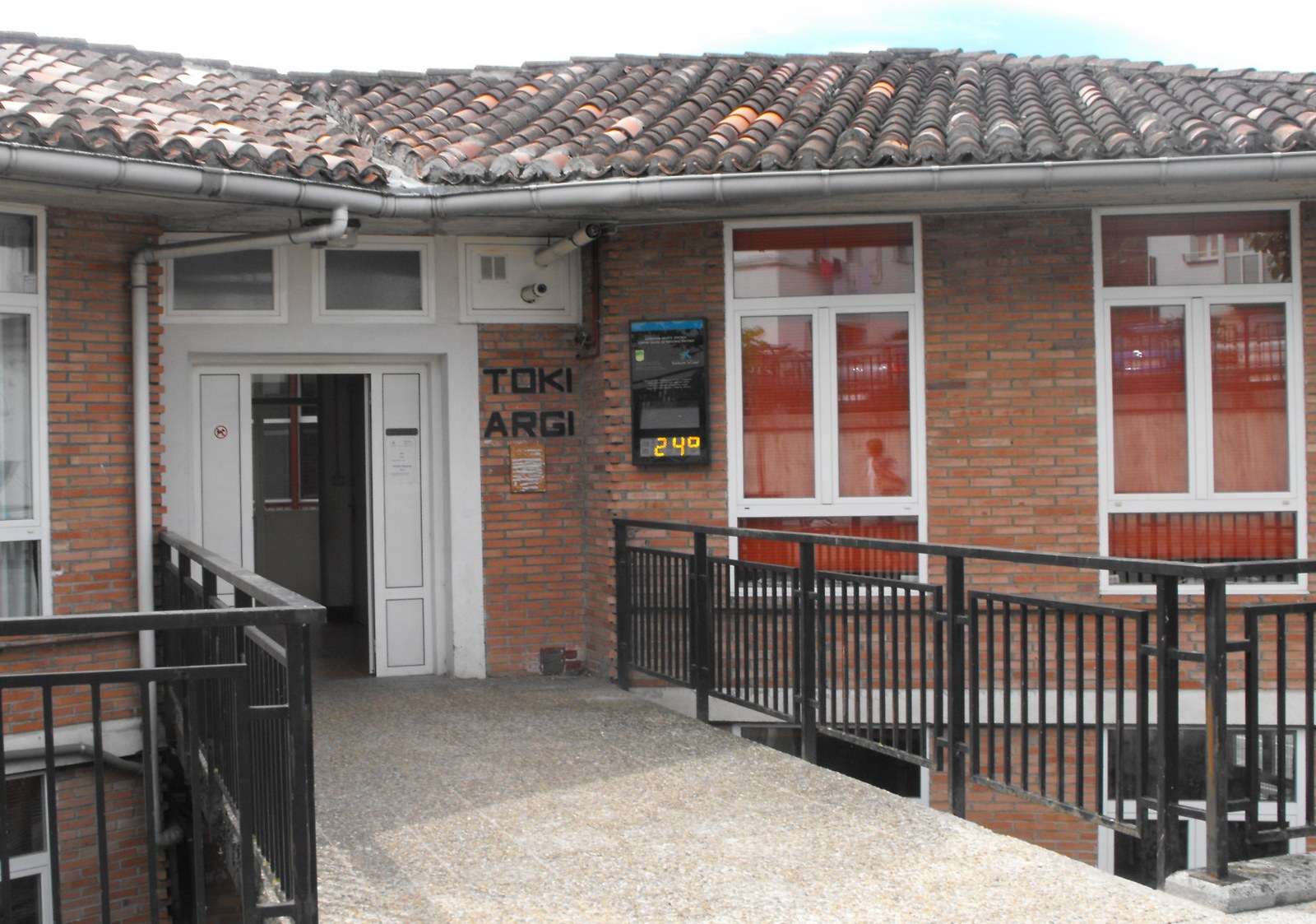 Abierto el plazo para participar en el concurso para adjudicar el derecho de explotación del bar del Hogar del Jubilado Toki Argi