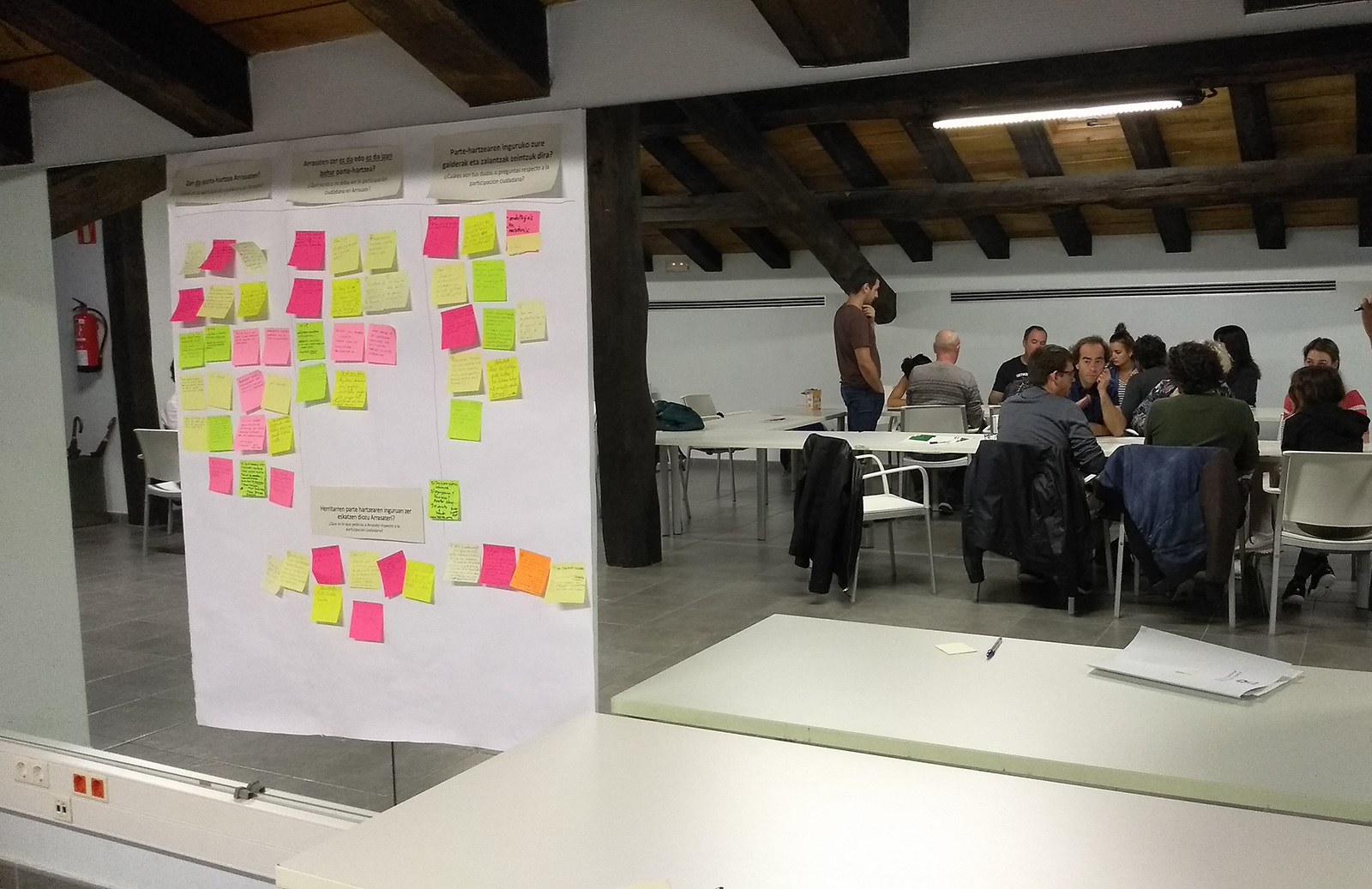 Arranca el proceso para elaborar la ordenanza de participación junto a las y los arrasatearras