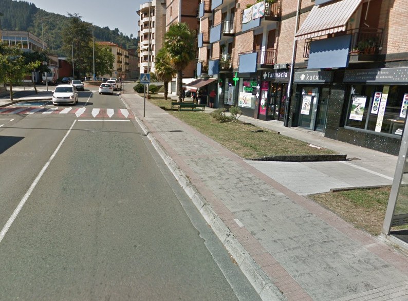 Arrancan las obras de rehabilitación de la acera de la avenida Gipuzkoa