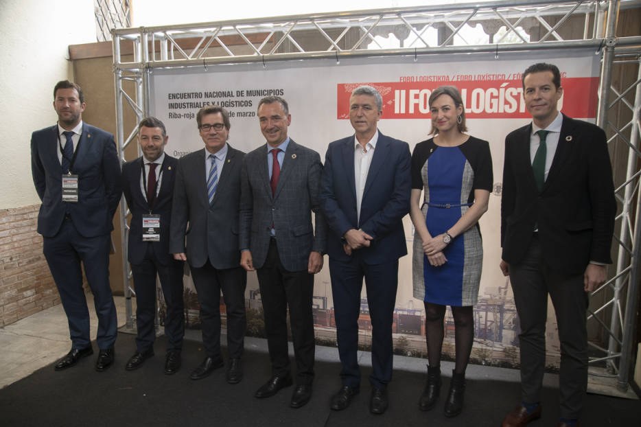 Arrasate participa en el II Foro Industrial y Logístico de Riba Roja, un espacio de reflexión sobre el desarrollo e inversión industrial desde la perspectiva local