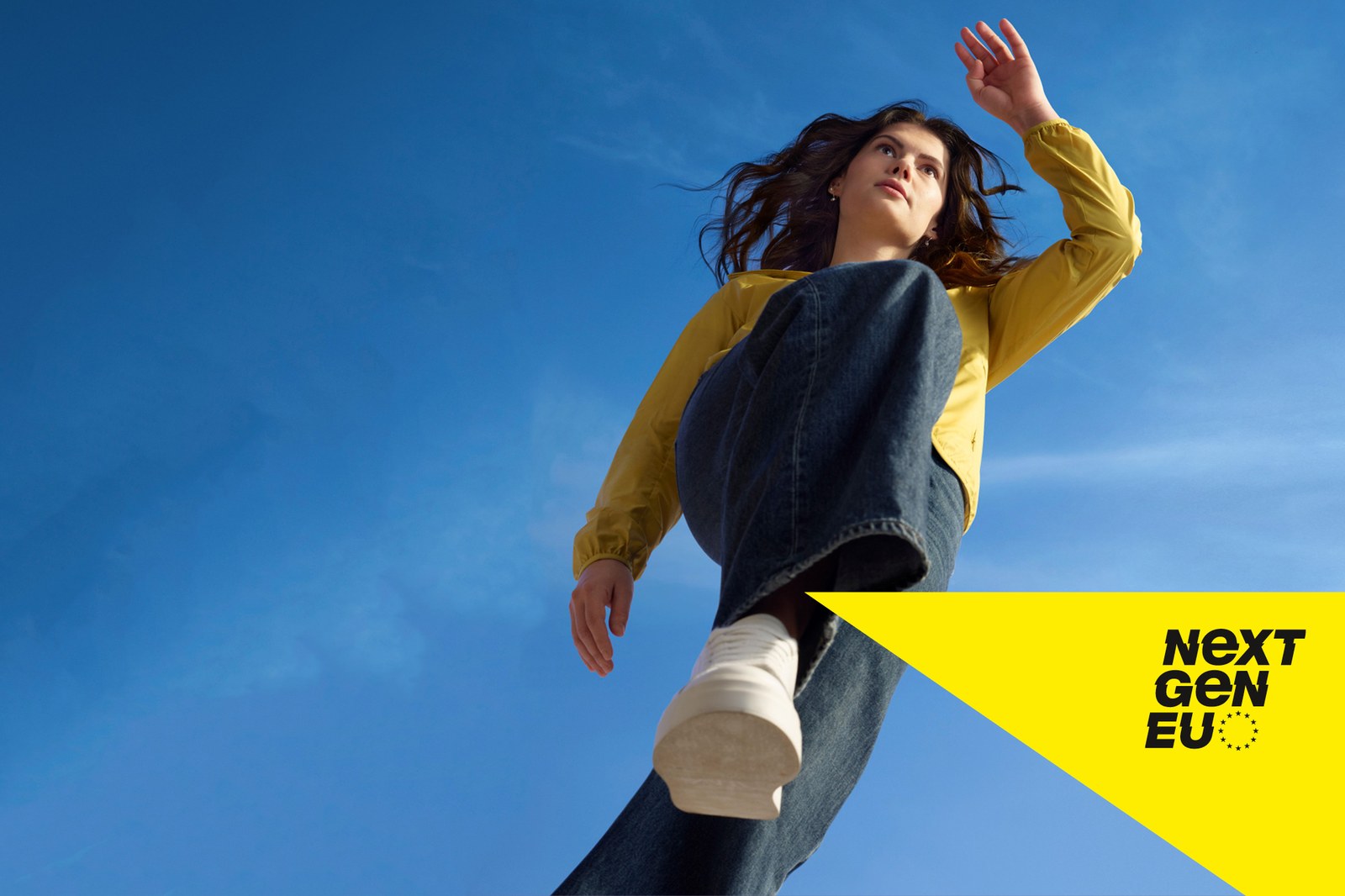 Arrasate presenta el proyecto del Ecobulevard, el bidegorri entre Araba Etorbidea - Foruen Plaza y los ascensores de Santa Teresa para la convocatoria de los fondos europeos Next Generation