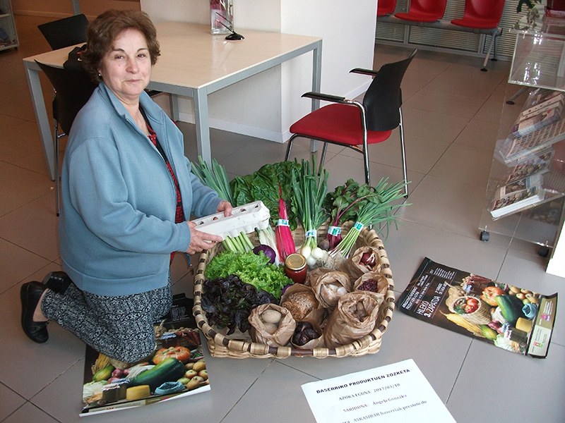 Cesta de la feria de baserritarras