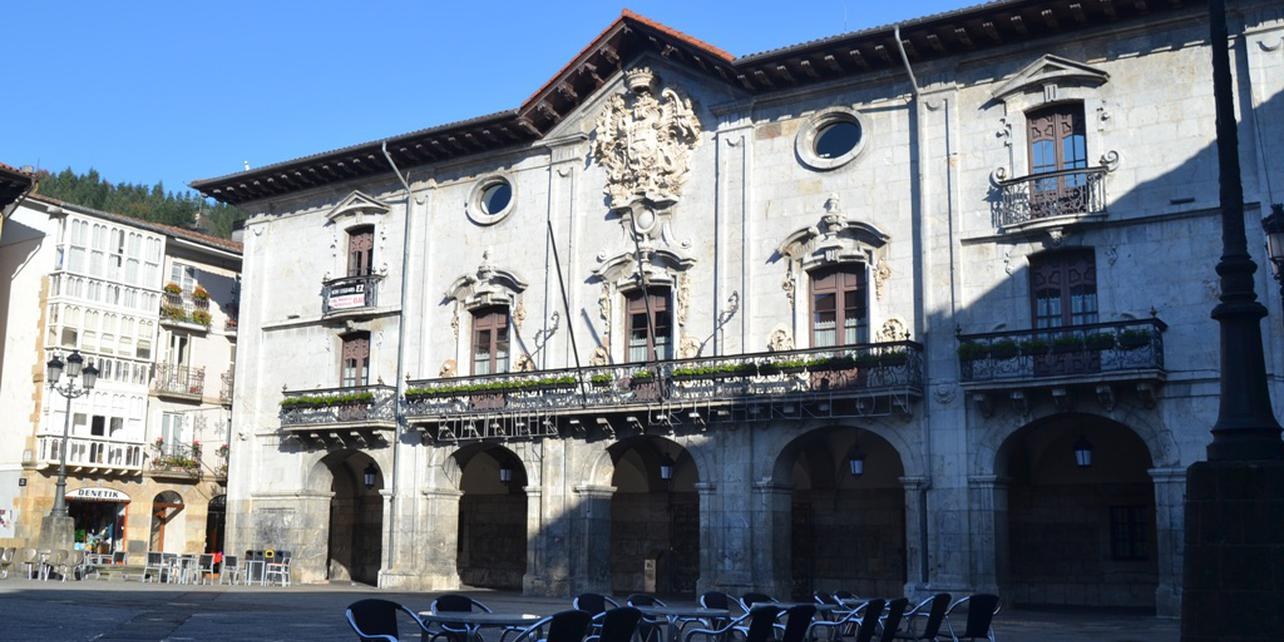 El Ayuntamiento de Arrasate flexibiliza el horario de las terrazas atendiendo a la demanda de Ibai-Arte