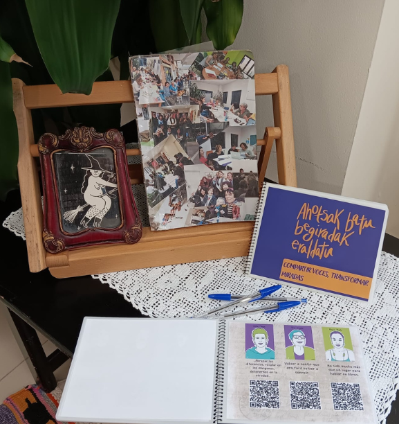 El Espacio de Lectura Feminista de Emakume Txokoa celebra diez años de trayectoria con una exposición especial en Arrasate
