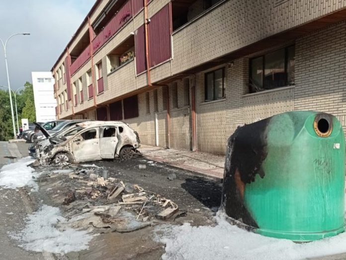 El Gobierno Municipal (EAJ-PNV – PSE-EE) condena rotundamente el incendio del paseo Jose María Arizmendiarrieta pidiendo a sus autores civismo y respeto hacia las y los arrasatearras