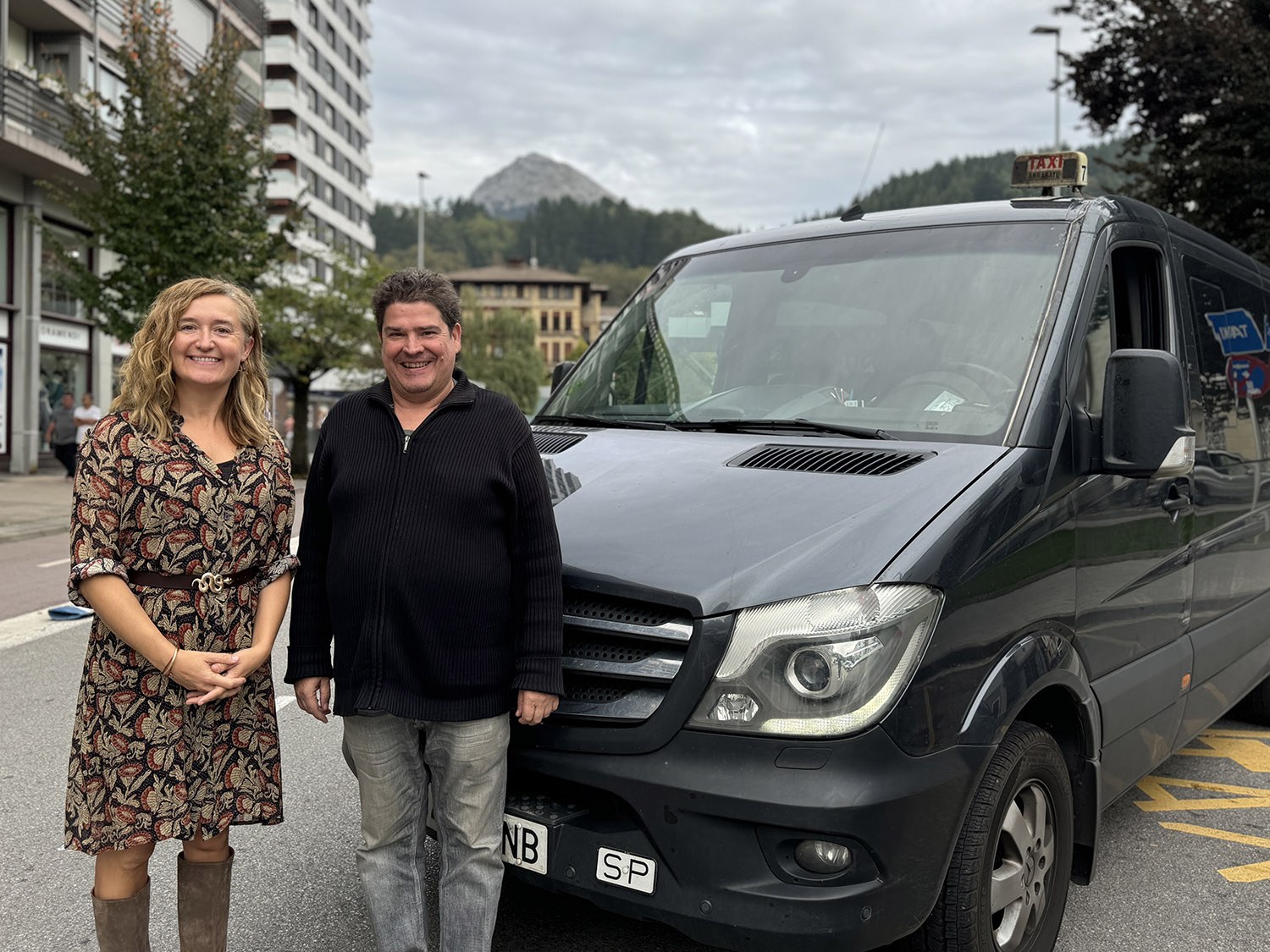 Arrasateko Udalak doako taxi zerbitzua jarriko du Maritxu Kajoi egunean baserri auzoetako bizilagunentzat