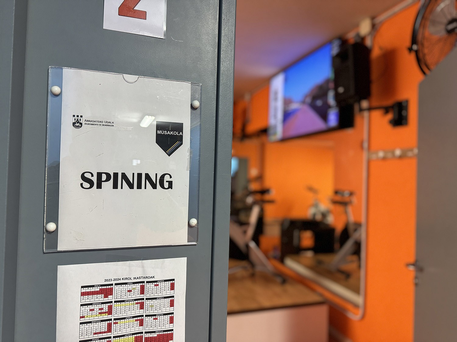 Musakolako spinning gela zabalik egun osoan