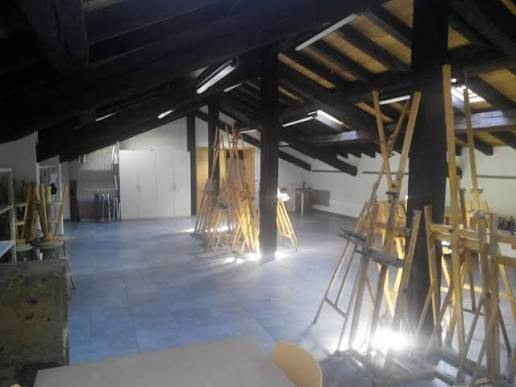 Oraindik plaza libreak daude Kulturateko pintura ikastaroetan